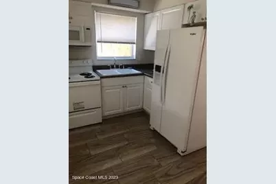 208 Pierce Avenue #4, Cape Canaveral, FL 32920 - Photo 3