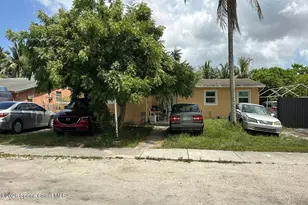 1360 NW 197th St, Miami Gardens, FL 33169 - Photo 1