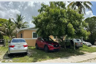 1360 NW 197th Street, Miami Gardens, FL 33169 - Photo 3