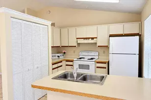 1333 Hazel St NW, Palm Bay, FL 32907 - Photo 7