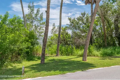13875 N Indian River Drive, Sebastian, FL 32958 - Photo 17
