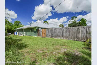 7926 102nd Avenue, Vero Beach, FL 32967 - Photo 17