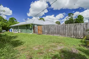 7926 102nd Ave, Vero Beach, FL 32967 - Photo 17