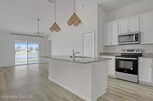 586 Cooper Ct SW, Palm Bay, FL 32908 - Photo 9