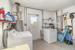 107 Deleon Rd, Cocoa Beach, FL 32931 - Photo 19