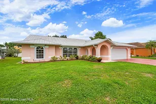 949 Carnation Dr, Sebastian, FL 32958 - Photo 1