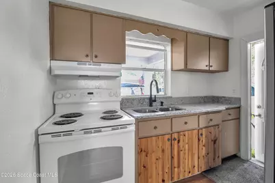 14 S Lemon Avenue S, Titusville, FL 32796 - Photo 9