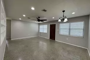 715 Clarke Ave, Melbourne, FL 32935 - Photo 5