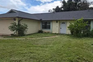 1226 Hedgecoth St NW, Palm Bay, FL 32907 - Photo 3