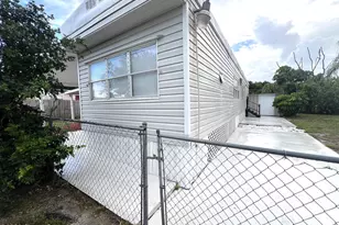 2751 Park Ln NE, Palm Bay, FL 32905 - Photo 3