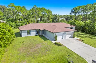 1677 Lizette St SE, Palm Bay, FL 32909 - Photo 5
