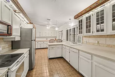 806 Hawser Street NE, Palm Bay, FL 32907 - Photo 5