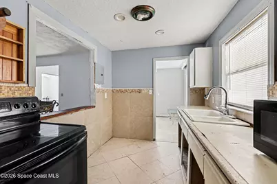 819 Almond Boulevard, Melbourne, FL 32901 - Photo 11