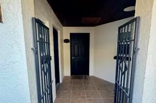 1458 Guava Ave, Melbourne, FL 32935 - Photo 3