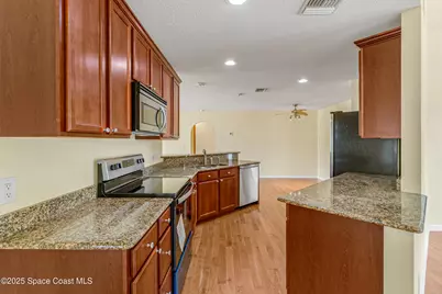 991 Tahiti Avenue SE, Palm Bay, FL 32909 - Photo 13