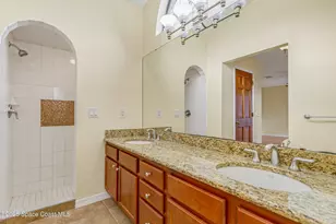 991 Tahiti Ave SE, Palm Bay, FL 32909 - Photo 31