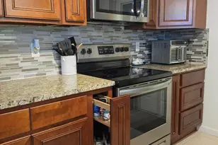 8225 97th Ct, Vero Beach, FL 32967 - Photo 9