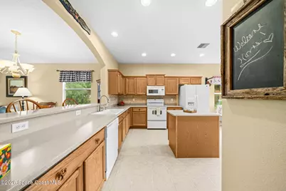 511 Waterside Circle, Titusville, FL 32780 - Photo 9