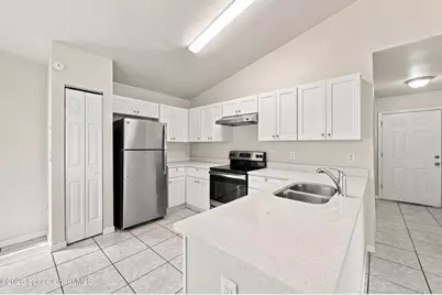 1530 18th Avenue SW, Vero Beach, FL 32962 - Photo 13