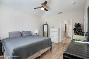 1035 Venetian Dr, Melbourne, FL 32904 - Photo 21