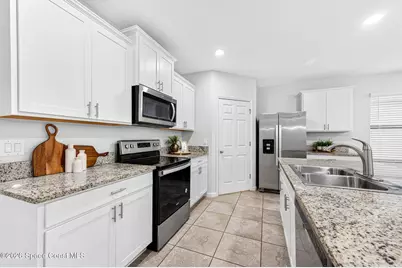 900 Old Country Road South E, Palm Bay, FL 32909 - Photo 11