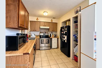 1058 Eyerly Lane NE, Palm Bay, FL 32905 - Photo 5