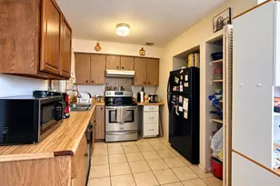 1058 Eyerly Ln NE, Palm Bay, FL 32905 - Photo 5