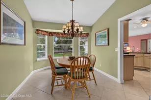621 7 Gables Cir SE, Palm Bay, FL 32909 - Photo 7