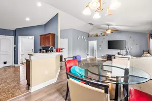 256 Eckert St SE, Palm Bay, FL 32909 - Photo 9