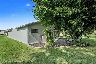 365 Cypress Point Dr, Melbourne, FL 32940 - Photo 23