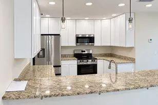 1240 Coventry Cir, Melbourne, FL 32904 - Photo 5