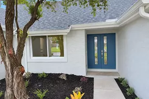 1240 Coventry Cir, Melbourne, FL 32904 - Photo 1