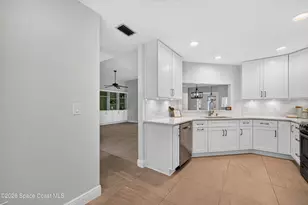 734 Pine Island Dr, Melbourne, FL 32940 - Photo 13