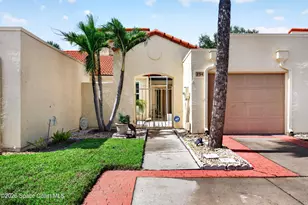 734 Pine Island Dr, Melbourne, FL 32940 - Photo 1