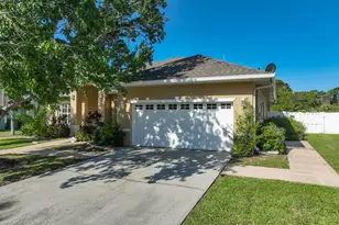 3677 Whisperwood Cir, Melbourne, FL 32901 - Photo 3