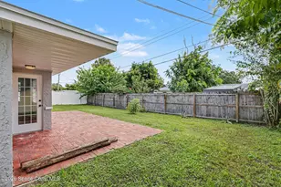 1909 Oakwood Dr, Melbourne, FL 32935 - Photo 23