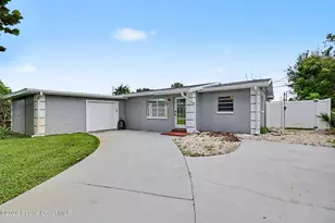 1909 Oakwood Dr, Melbourne, FL 32935 - Photo 1