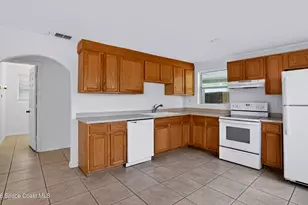377 Bossieux Blvd, West Melbourne, FL 32904 - Photo 3
