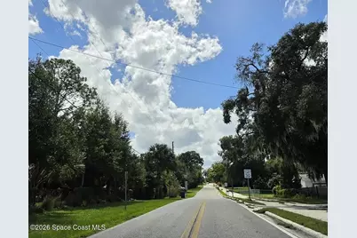 910 N Garfield Avenue, Deland, FL 32724 - Photo 5