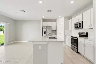 1695 SW Diablo Circle SW, Palm Bay, FL 32908 - Photo 7