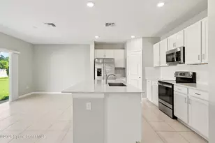 1695 SW Diablo Circle SW, Palm Bay, FL 32908 - Photo 7