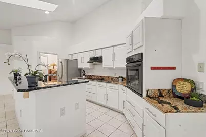 850 Erfurt Street NW, Palm Bay, FL 32907 - Photo 9
