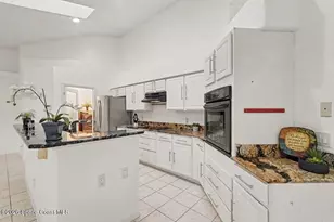 850 Erfurt St NW, Palm Bay, FL 32907 - Photo 9