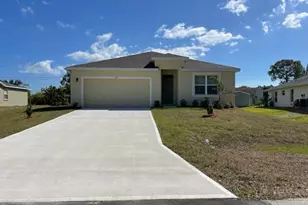 691 Londonderry Cir SE, Palm Bay, FL 32909 - Photo 1