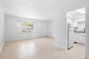 89 NW Irwin Ave, West Melbourne, FL 32904 - Photo 1