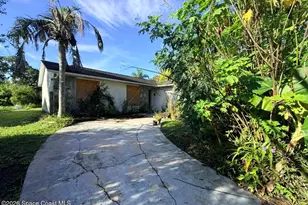 534 Rheine Rd NW, Palm Bay, FL 32907 - Photo 3