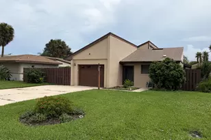 305 Bayhead Dr, Melbourne, FL 32940 - Photo 1