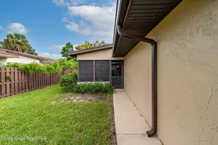 305 Bayhead Dr, Melbourne, FL 32940 - Photo 17