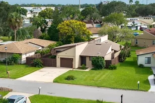305 Bayhead Dr, Melbourne, FL 32940 - Photo 19