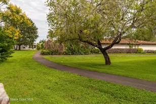 305 Bayhead Dr, Melbourne, FL 32940 - Photo 21